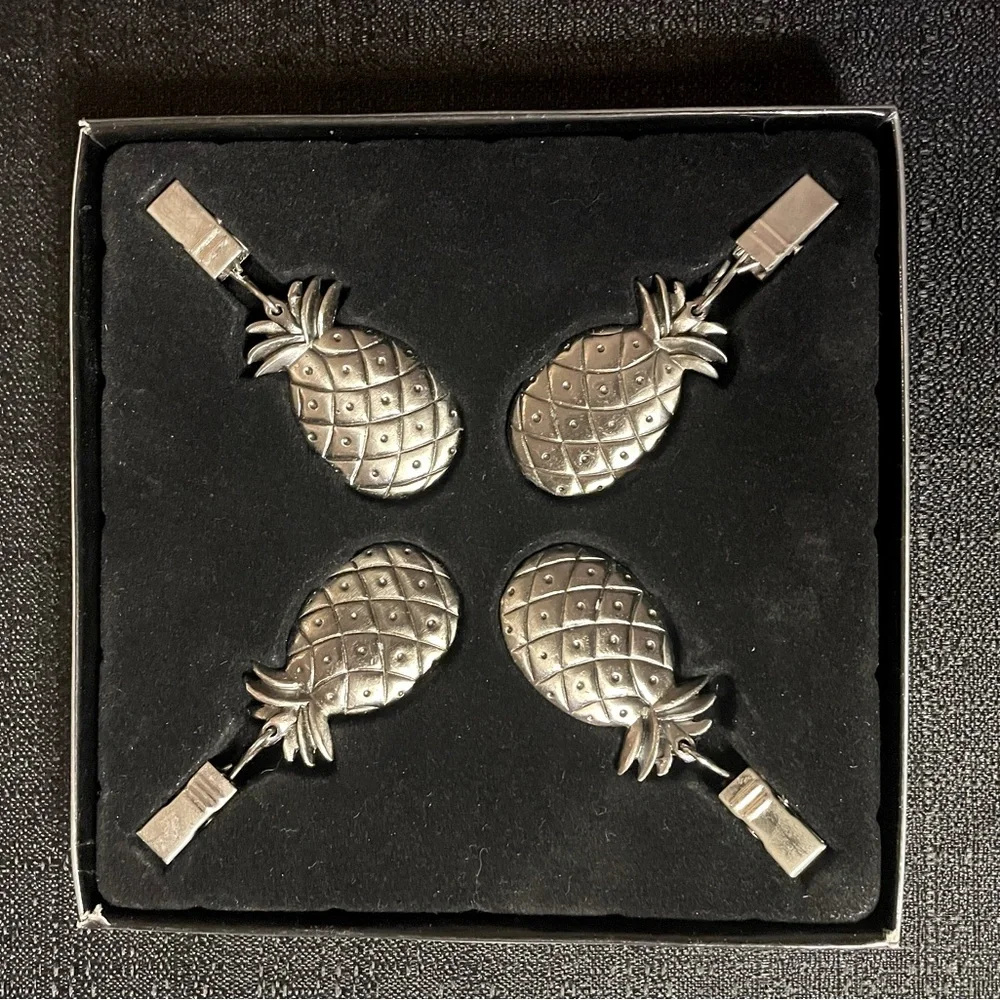 Pewter Pineapple Tablecloth Clip Holders 4x Silver Fruit Outdoors Picnic NEW NIB